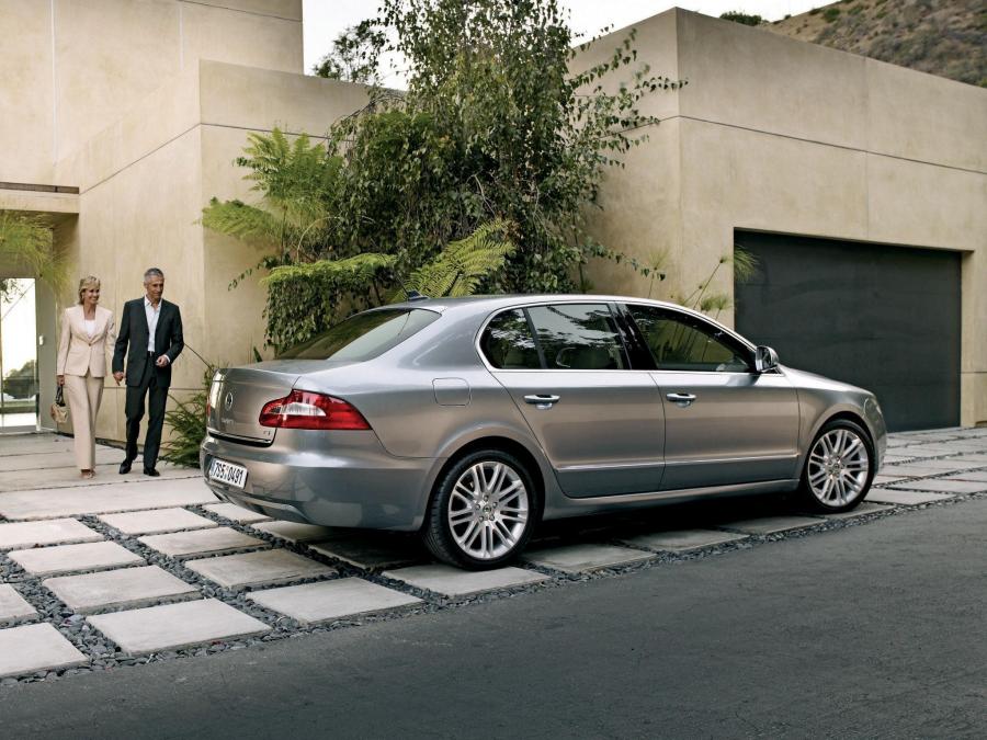  Skoda Superb 2008 года  (фото 43 из 131)
